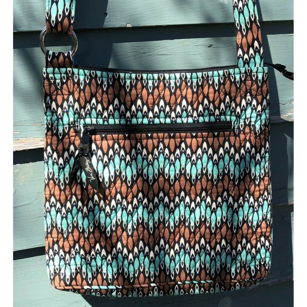 Vera Bradley Sierra Stream Hipster Cross Body geometric zipper